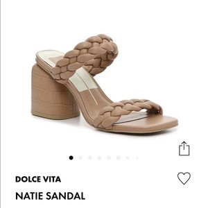 Dolce Vita Natie Sandal. Size 8
